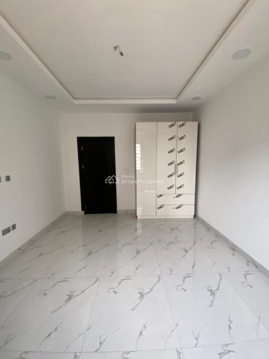 Lovely 2 Bedroom Apartment in a Prime Location, Suitable for Airbnb, Lekki Phase 1, Lekki, Lagos, Flat / Apartment for Sale