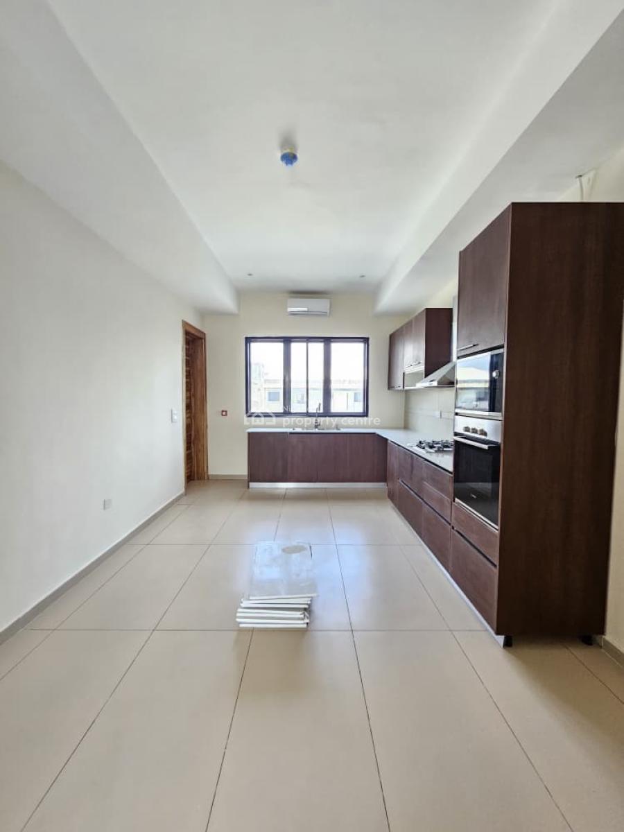 Spacious 3 Bedroom Apartment with Concierge, Bq, Gym, Elevator, Pool, Victoria Island (vi), Lagos, Flat / Apartment for Sale