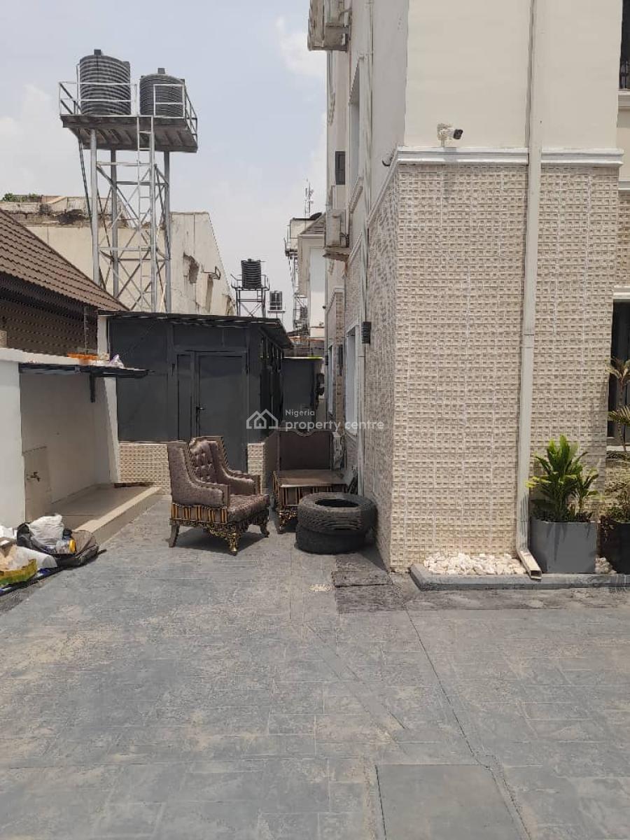 a Very Good Spacious 3 Bedroom Flat, Off Aminu Kano Crescent, Wuse 2, Abuja, Flat / Apartment for Rent