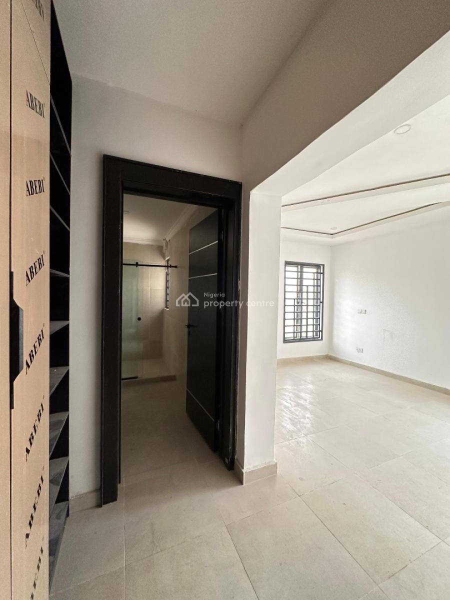 Brand New 4 Bedroom Apartment, Lekki Phase 1, Lekki, Lagos, Flat / Apartment for Sale