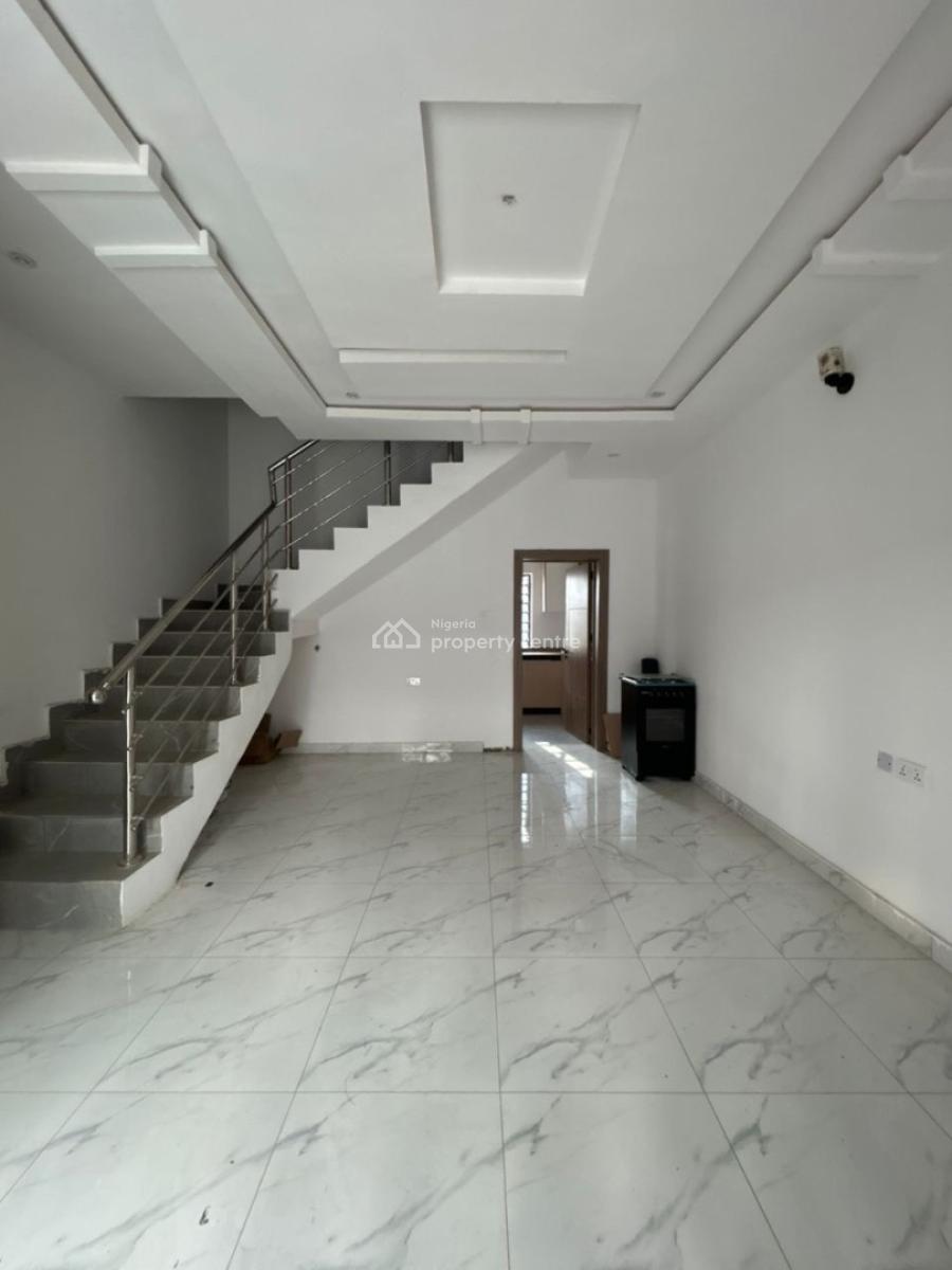 Modern 2 Bedroom Apartment, Ologolo, Lekki, Lagos, Flat / Apartment for Rent