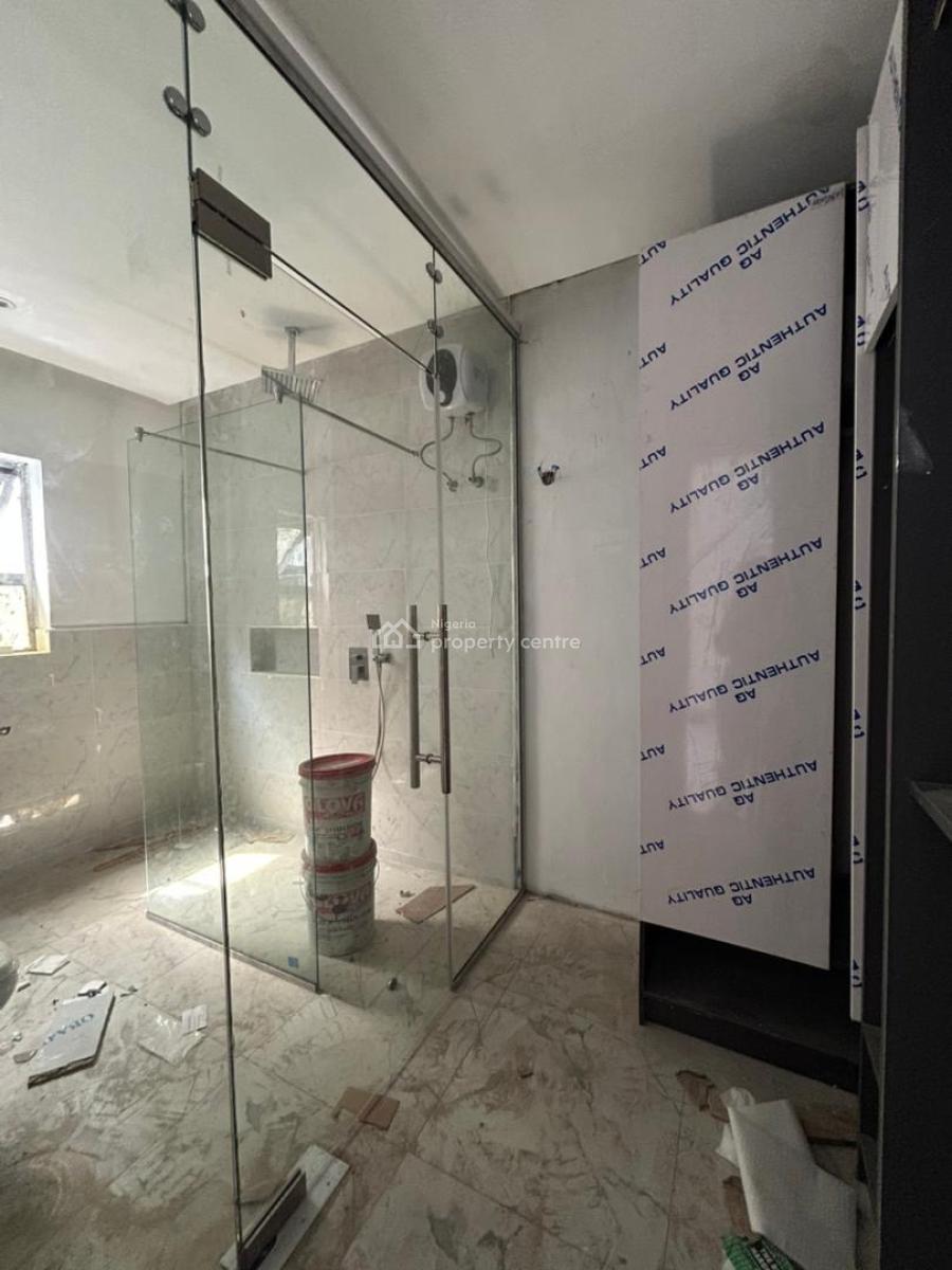 Modern 2 Bedroom Apartment, Lekki Phase 1, Lekki, Lagos, Flat / Apartment for Sale