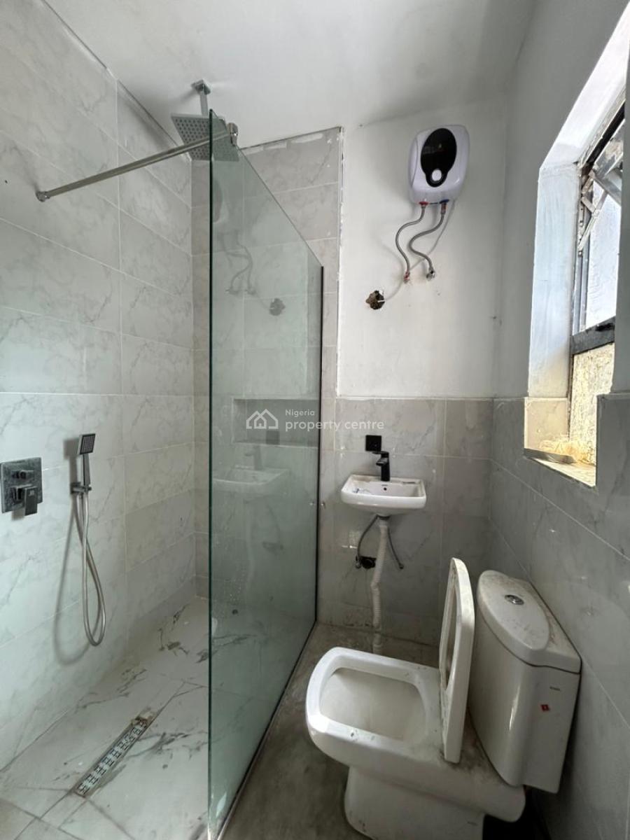Modern 2 Bedroom Apartment, Lekki Phase 1, Lekki, Lagos, Flat / Apartment for Sale