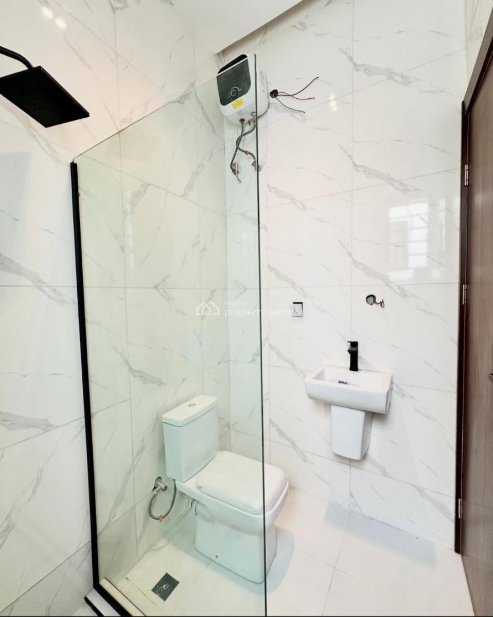 Well Spacious 4 Bedroom Terraced Duplex with Bq, Ologolo, Lekki, Lagos, Terraced Duplex for Sale