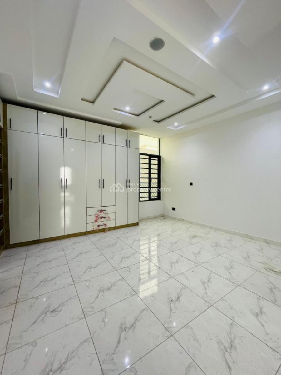 Well Spacious 4 Bedroom Terraced Duplex with Bq, Ologolo, Lekki, Lagos, Terraced Duplex for Sale