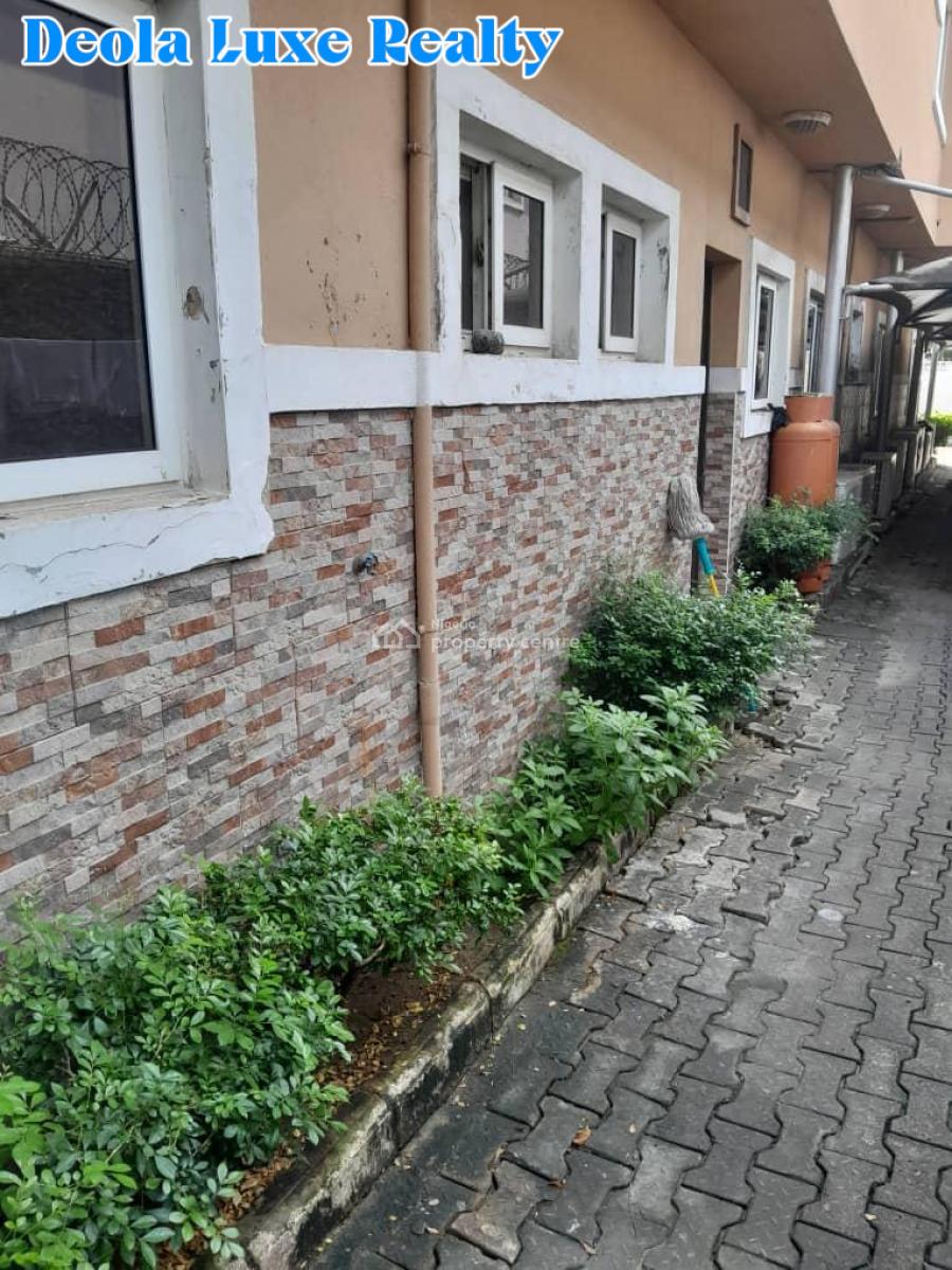 a Twin Duplex Consists of 8bedroom Duplex Each with 2 Room Bq, Off Admiralty, Lekki Phase 1, Lekki, Lagos, Detached Duplex for Rent