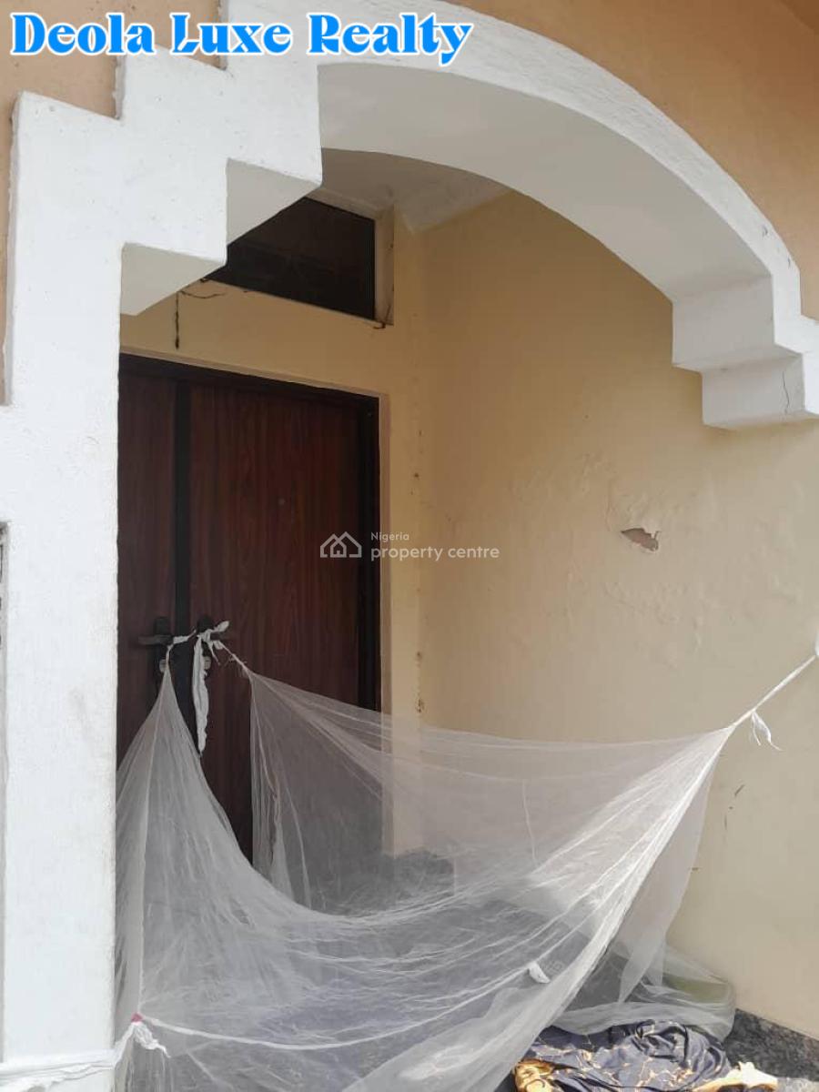 a Twin Duplex Consists of 8bedroom Duplex Each with 2 Room Bq, Off Admiralty, Lekki Phase 1, Lekki, Lagos, Detached Duplex for Rent