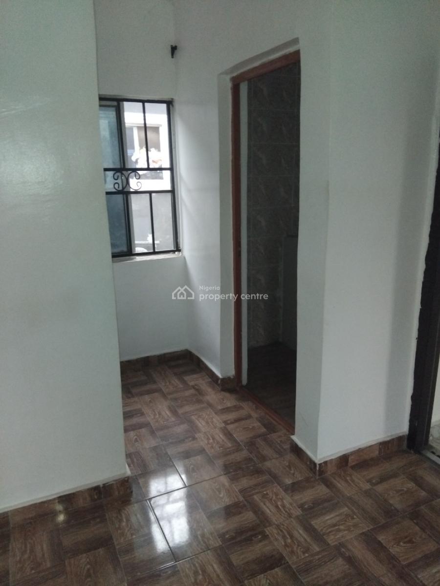 Mini Flat Available, 2 Redemption  Street Good News Estate, Ogombo, Ajah, Lagos, Mini Flat (room and Parlour) for Rent