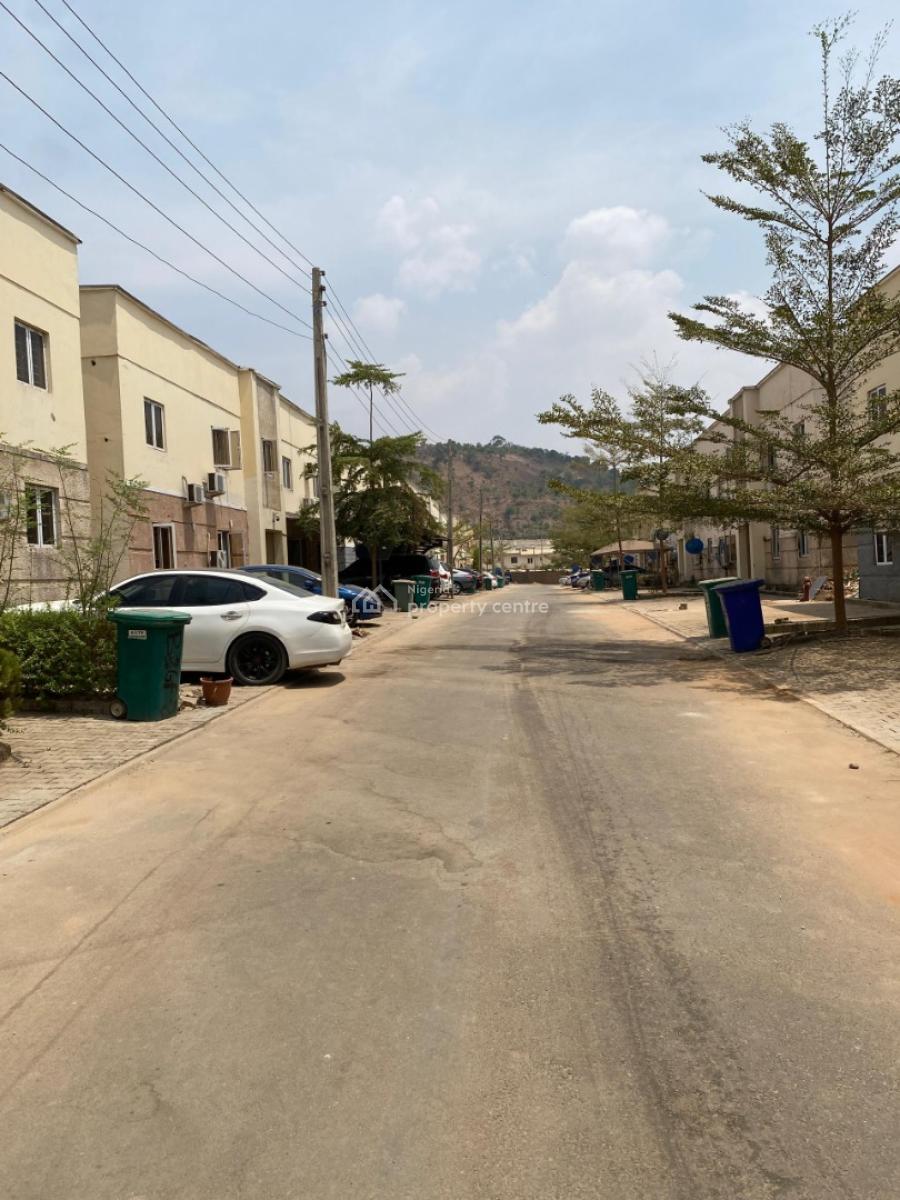 2 Bedroom Apartment, in a Secured Estate, Life Camp, Abuja, Flat / Apartment for Rent