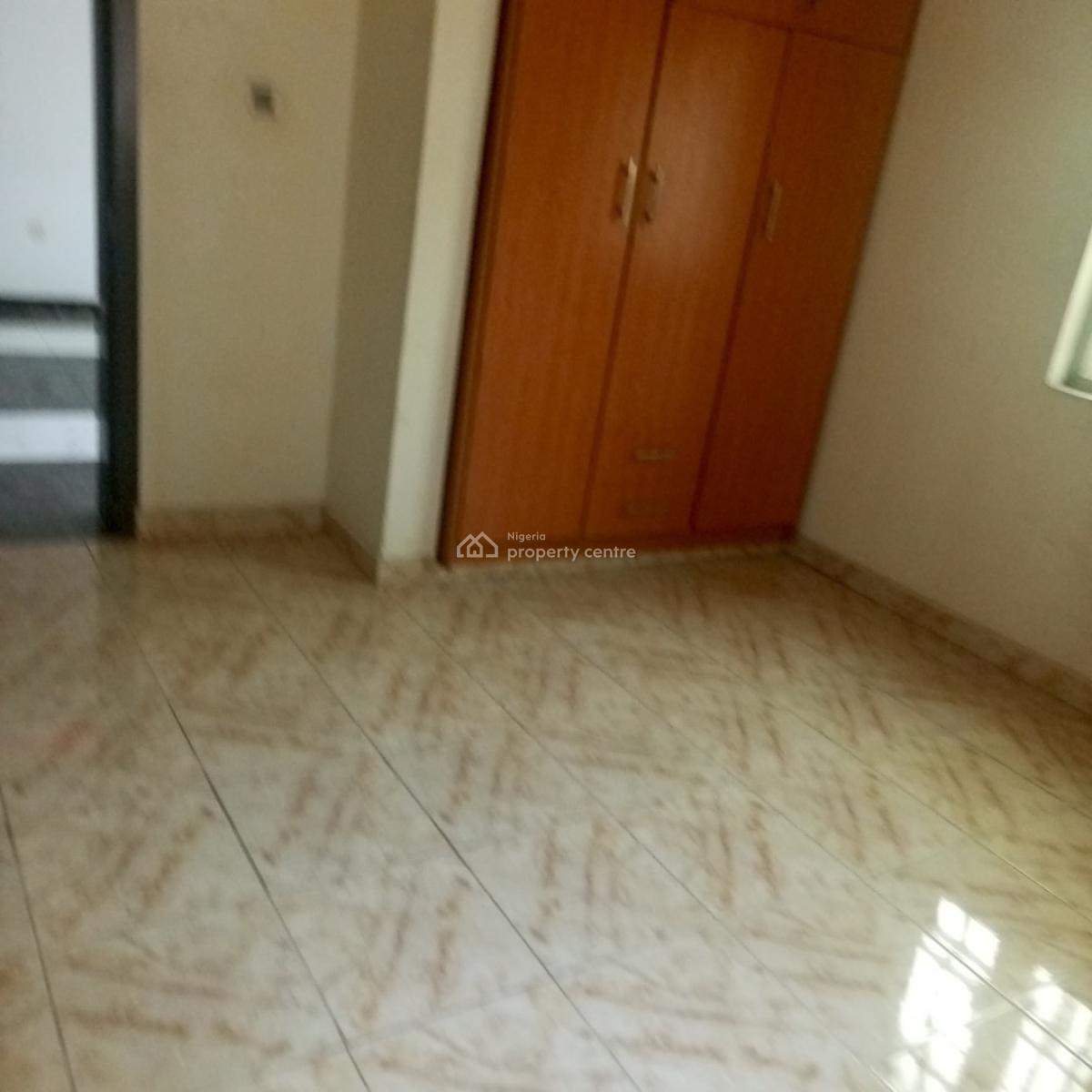 Sharp  and Clean 3 Bedroom Flat, Abraham Adesanya,lekki Peninsula 2, Ajah, Lagos, Flat / Apartment for Rent