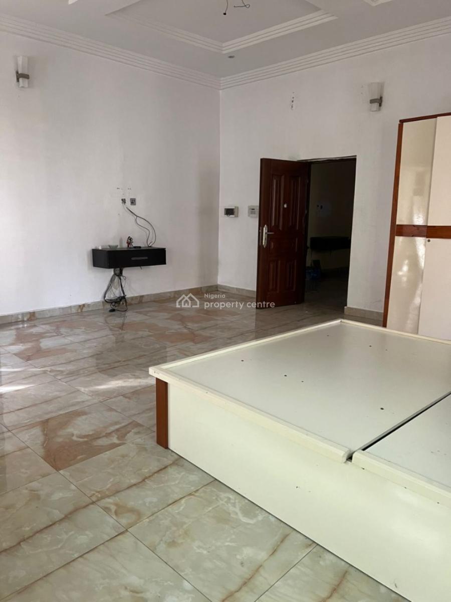 Very Spacious Masters Bedroom in a Shared Apartment, Spg Road, Ologolo, Lekki, Lagos, Self Contain (single Rooms) for Rent