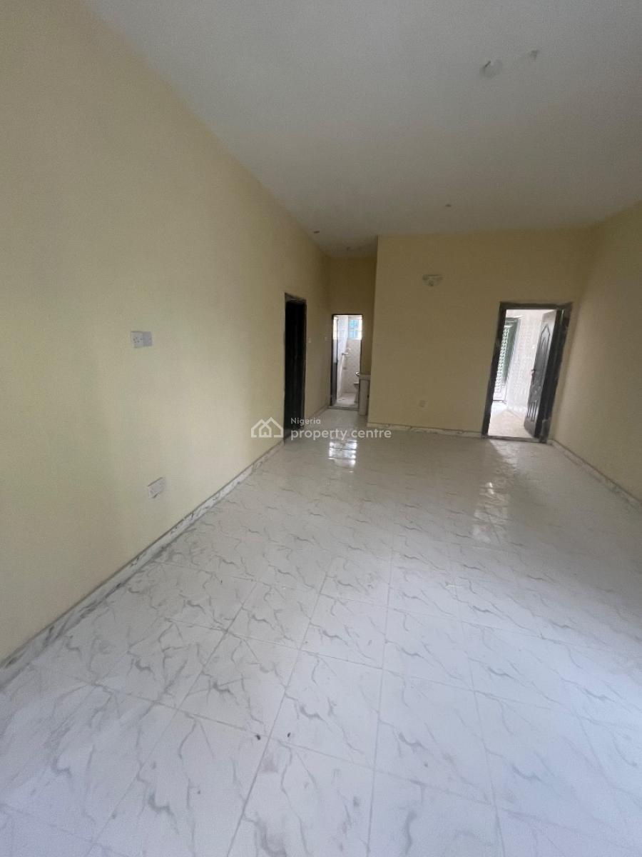 Nice Brand New 3 Bedroom Flat Downstairs, Mobil Road Ilaje, Ajah, Lagos, Flat / Apartment for Rent
