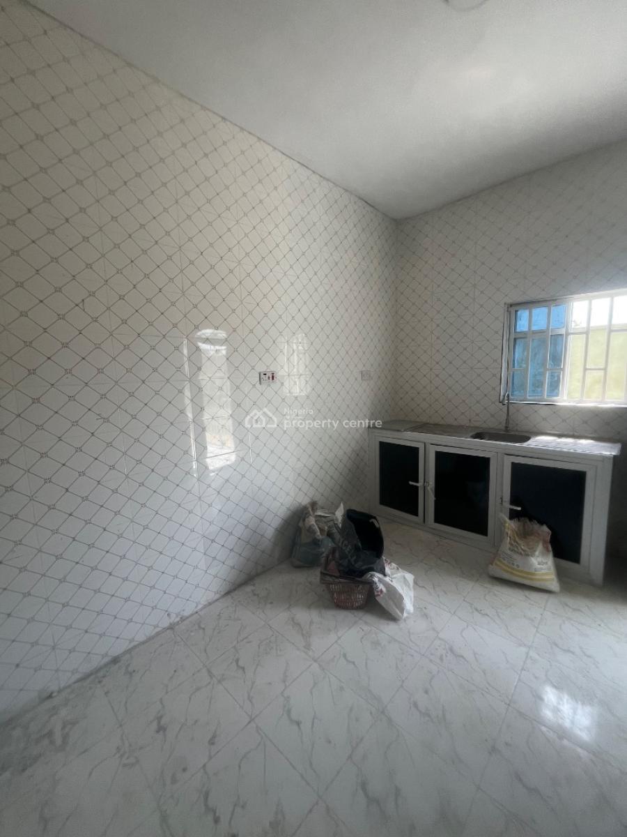 Nice Brand New 3 Bedroom Flat Downstairs, Mobil Road Ilaje, Ajah, Lagos, Flat / Apartment for Rent