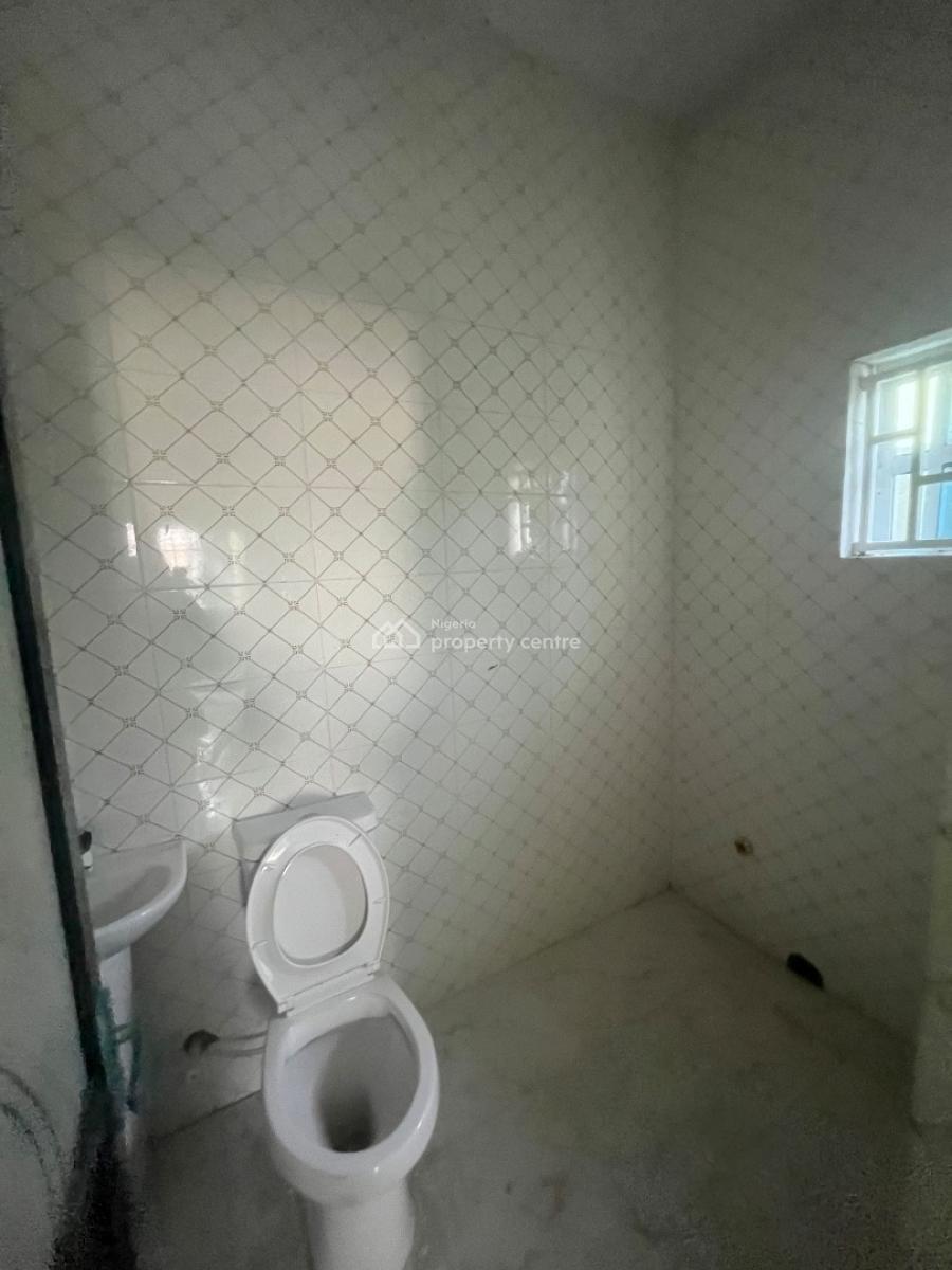 Nice Brand New 3 Bedroom Flat Downstairs, Mobil Road Ilaje, Ajah, Lagos, Flat / Apartment for Rent
