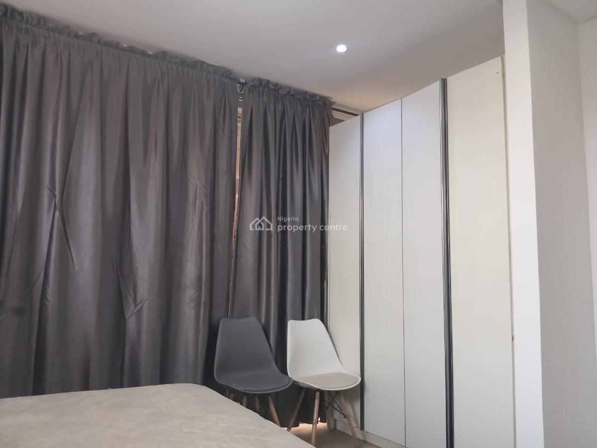 3-bedroom Apartment in a Well-organized Neighborhood, Lekki Phase 1, Lekki, Lagos, Flat / Apartment for Rent