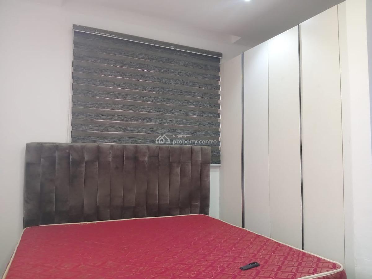 3-bedroom Apartment in a Well-organized Neighborhood, Lekki Phase 1, Lekki, Lagos, Flat / Apartment for Rent