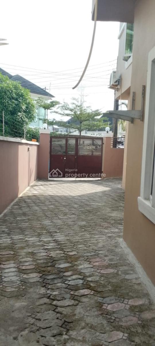 Very Clean 1 Bedroom Mini Flat, Ikota, Lekki, Lagos, Mini Flat (room and Parlour) for Rent