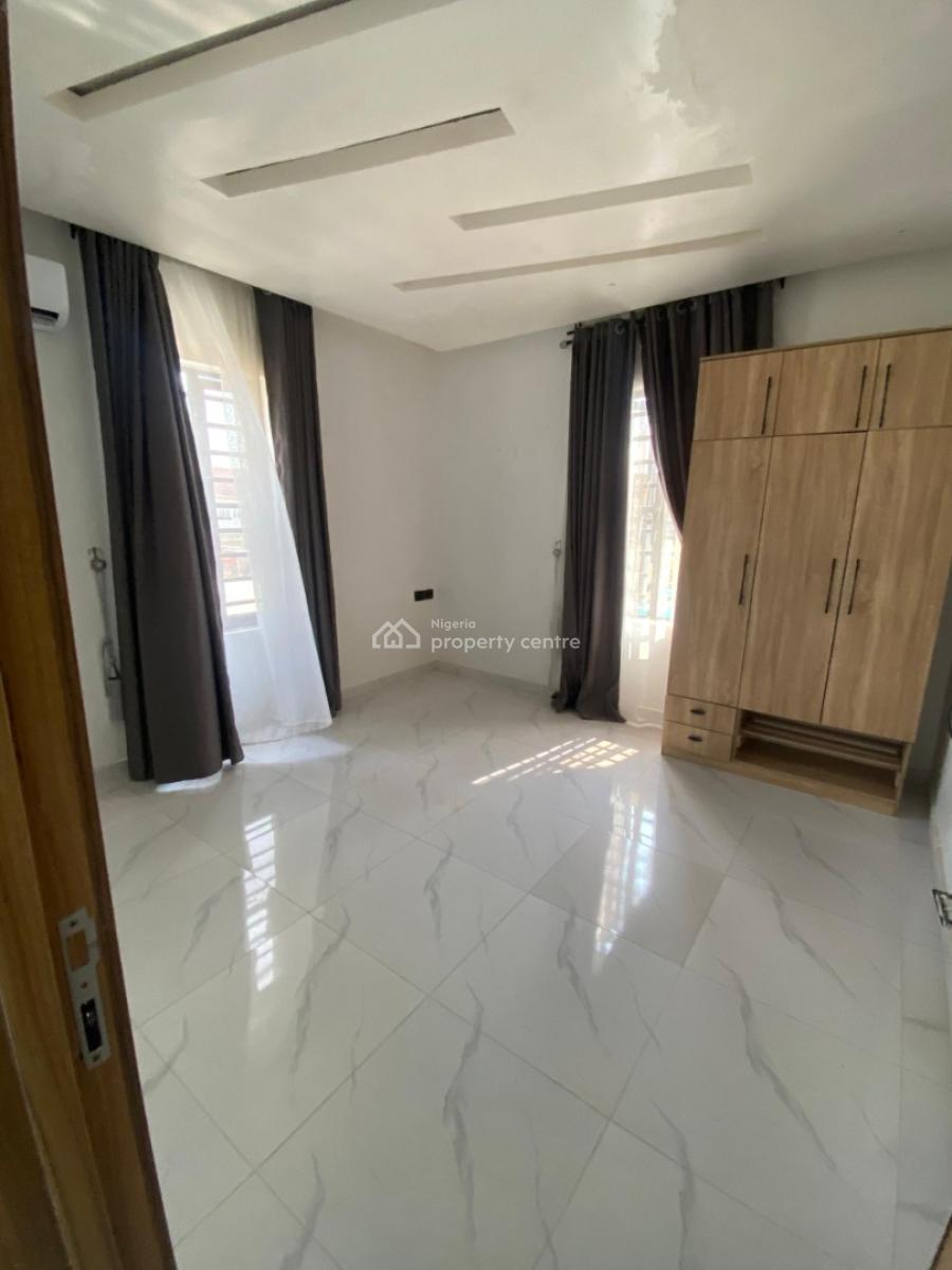 Clean 1 Bedroom Apartment, Westsyde Road, Ogombo, Ajah, Lagos, Mini Flat (room and Parlour) for Rent