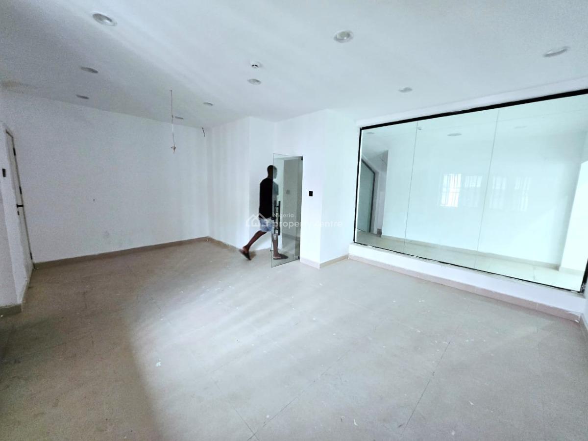 Commercial Shop Space on The 1st Floor, Lekki Phase 1, Lekki, Lagos, Shop for Rent