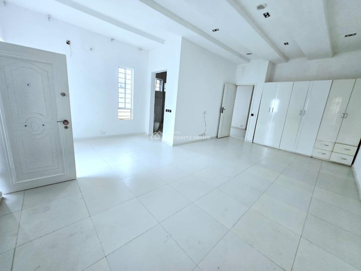 Spacious and Neat 4 Bedroom Semi Detached Duplex, Osapa, Lekki, Lagos, Semi-detached Duplex for Rent