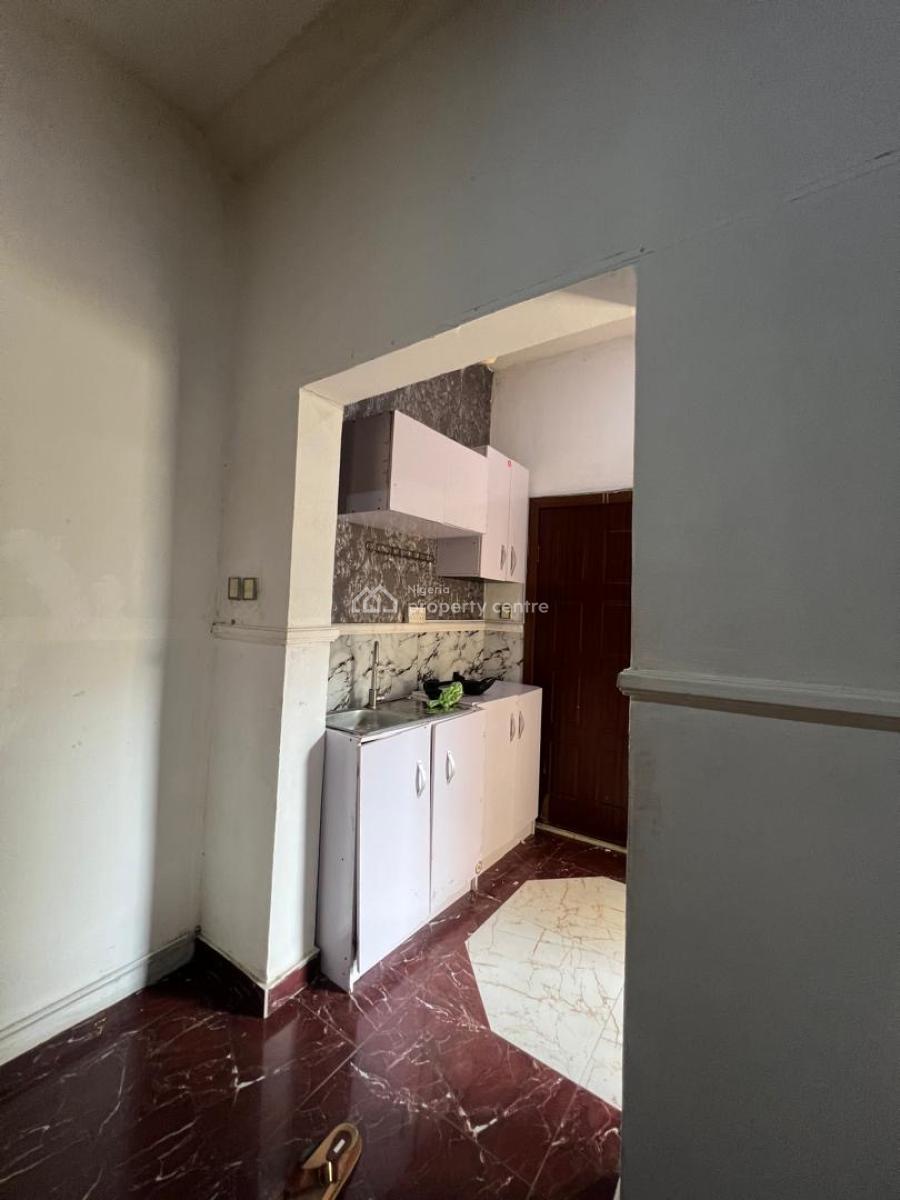 Standard and Spacious Mini Flat, Chevy View Estate, Lekki Expressway, Lekki, Lagos, Mini Flat (room and Parlour) for Rent