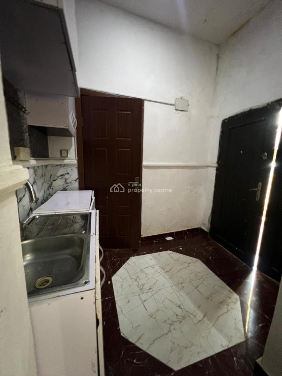 Standard and Spacious Mini Flat, Chevy View Estate, Lekki Expressway, Lekki, Lagos, Mini Flat (room and Parlour) for Rent