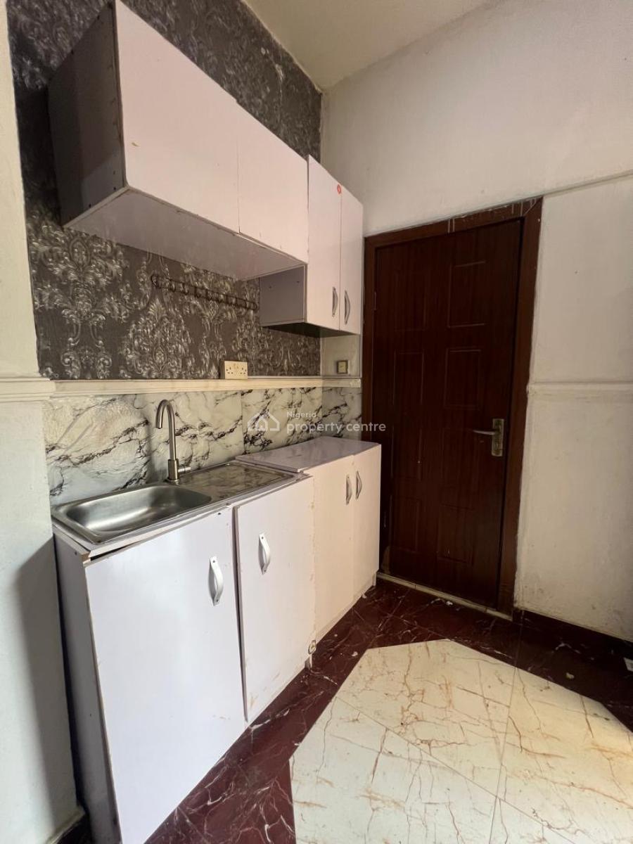 Standard and Spacious Mini Flat, Chevy View Estate, Lekki Expressway, Lekki, Lagos, Mini Flat (room and Parlour) for Rent