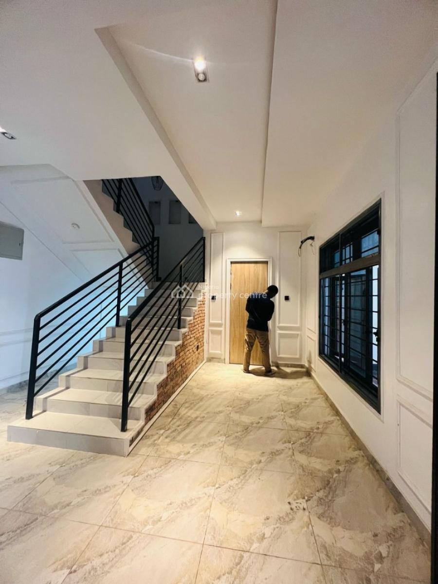 Exquisite 4 Bedrooms Terrace with Bq, Lekki Phase 1, Lekki, Lagos, Terraced Duplex for Rent