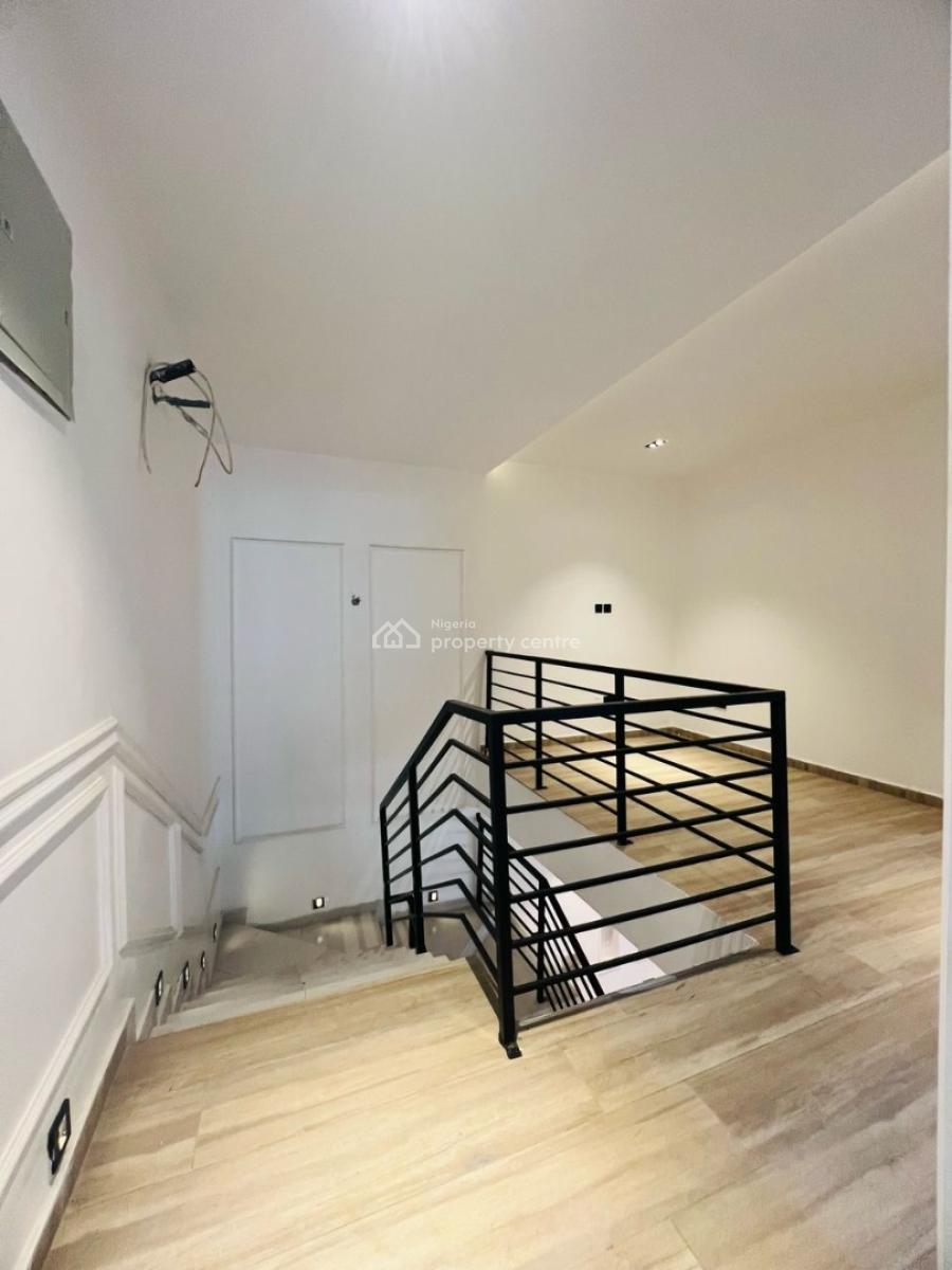 Exquisite 4 Bedrooms Terrace with Bq, Lekki Phase 1, Lekki, Lagos, Terraced Duplex for Rent