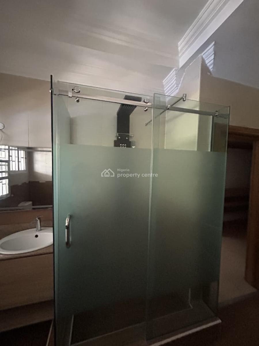 4 Bedroom Semi-detached Duplex with One Room Bq, Lekki Phase 1, Lekki, Lagos, Semi-detached Duplex for Rent