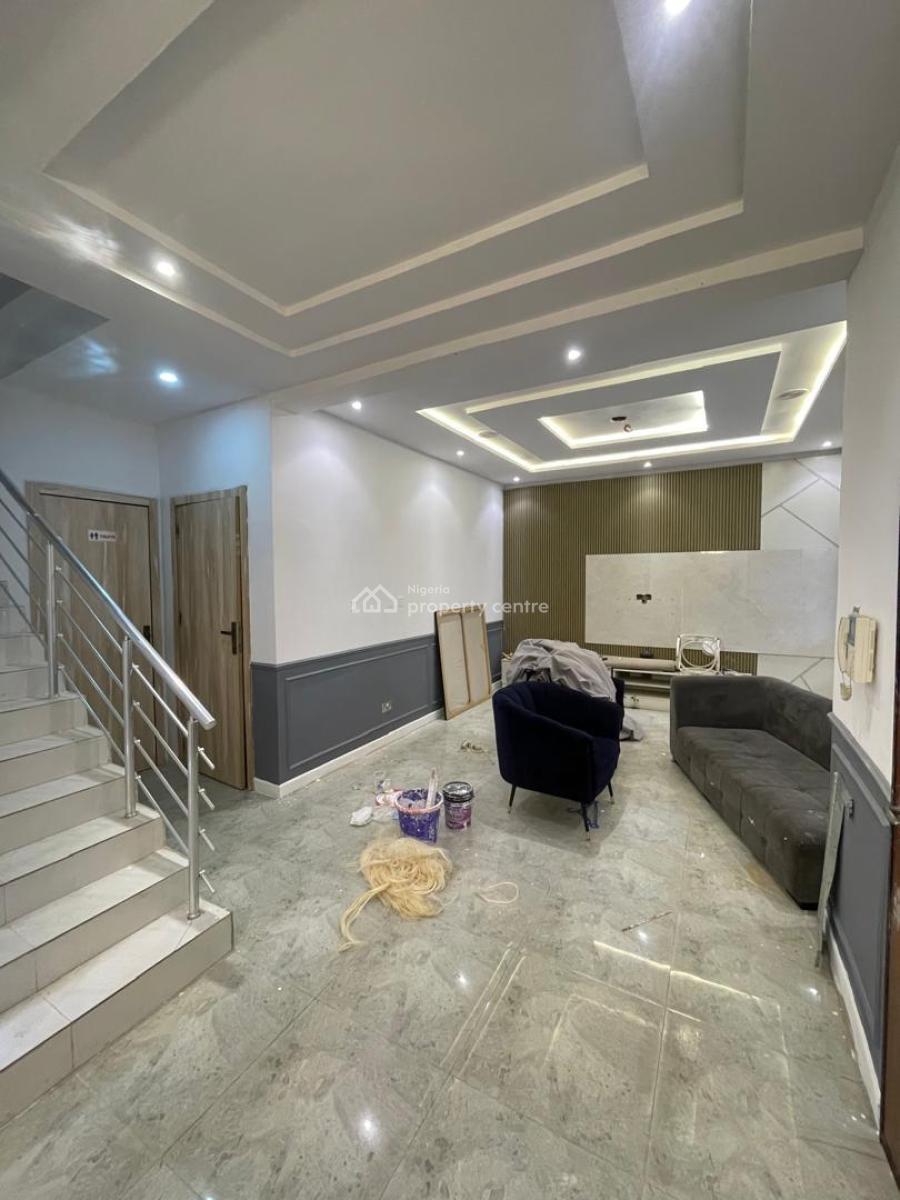 Nice 4 Bedrooms Terrace Duplex with Bq, Osapa, Lekki, Lagos, Terraced Duplex for Rent