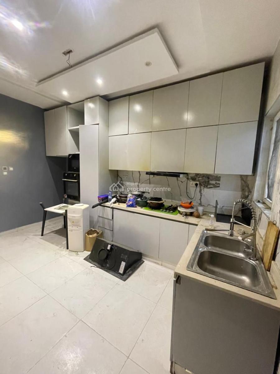 Nice 4 Bedrooms Terrace Duplex with Bq, Osapa, Lekki, Lagos, Terraced Duplex for Rent