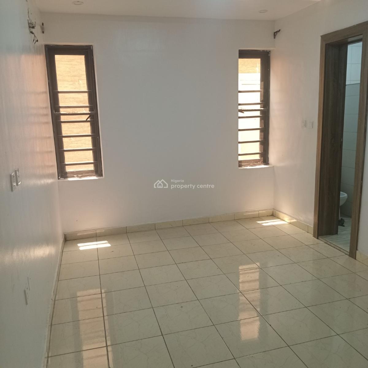 Standard 2 Bedroom Flat, a Bq and Guest Toilet, Ocean Breeze Estate, Ologolo, Lekki, Lagos, Flat / Apartment for Rent