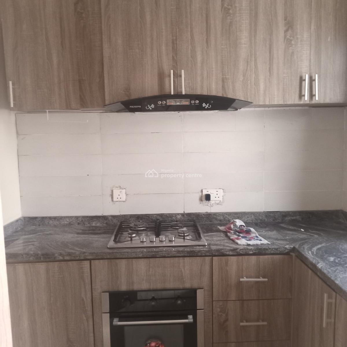 Standard 2 Bedroom Flat, a Bq and Guest Toilet, Ocean Breeze Estate, Ologolo, Lekki, Lagos, Flat / Apartment for Rent