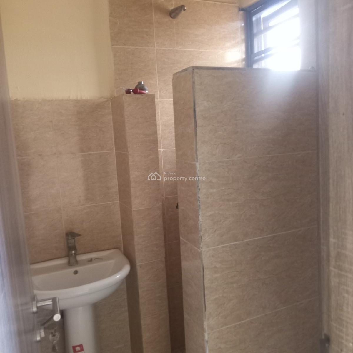 Standard 2 Bedroom Flat, a Bq and Guest Toilet, Ocean Breeze Estate, Ologolo, Lekki, Lagos, Flat / Apartment for Rent