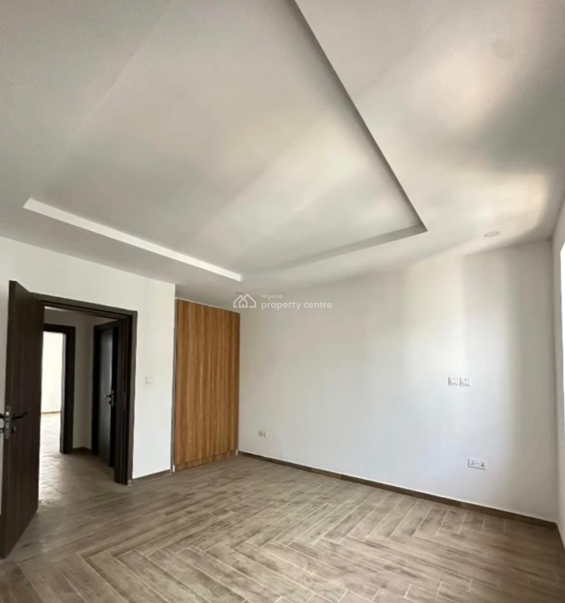 4 Bedroom Terrace + Bq + Gym + Pool, Lekki Phase 1, Lekki, Lagos, Terraced Duplex for Sale