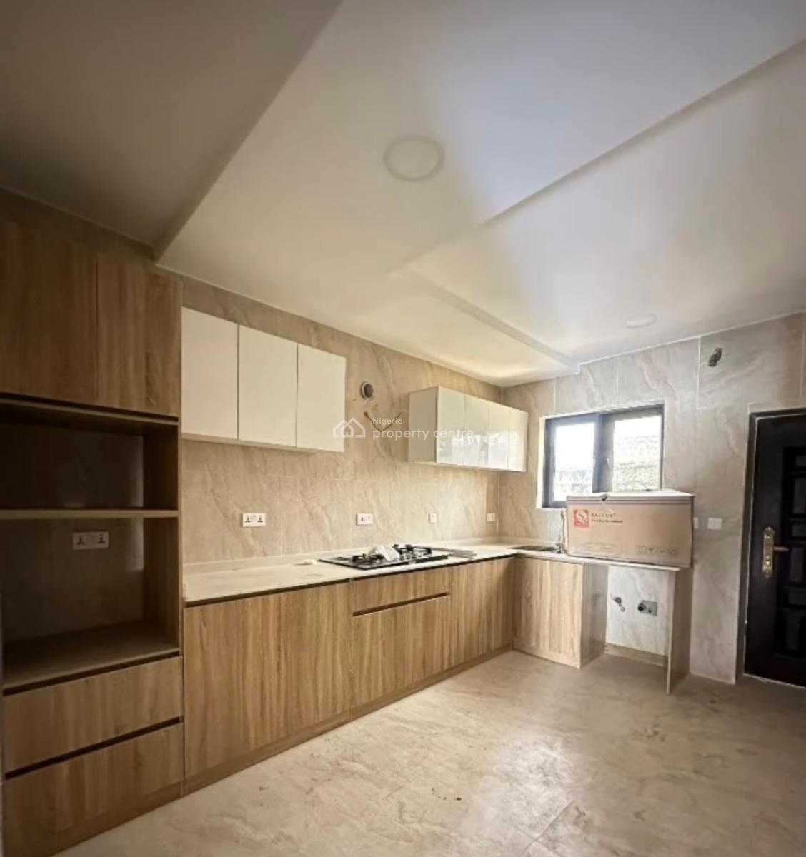 4 Bedroom Terrace + Bq + Gym + Pool, Lekki Phase 1, Lekki, Lagos, Terraced Duplex for Sale