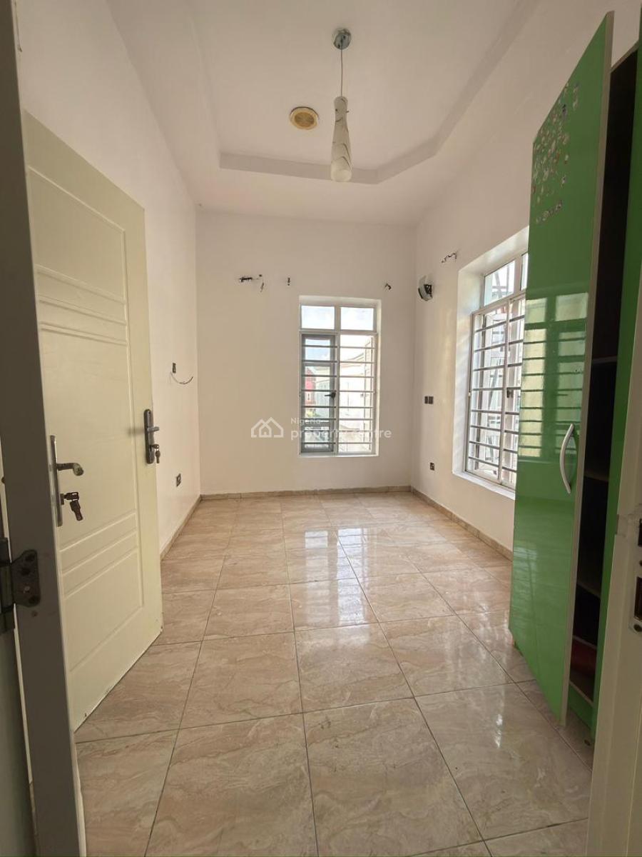 Shared Apartments, Ikota, Lekki, Lagos, Self Contain (single Rooms) for Rent