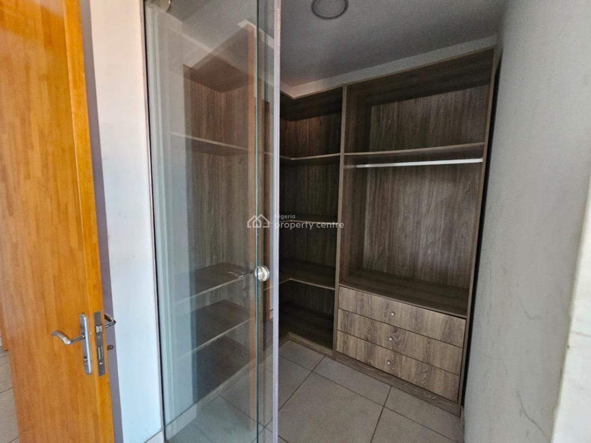 Exquisitely Built 3 Bedroom Serviced Apartment, Lekki Phase 1, Lekki, Lagos, Flat / Apartment for Rent