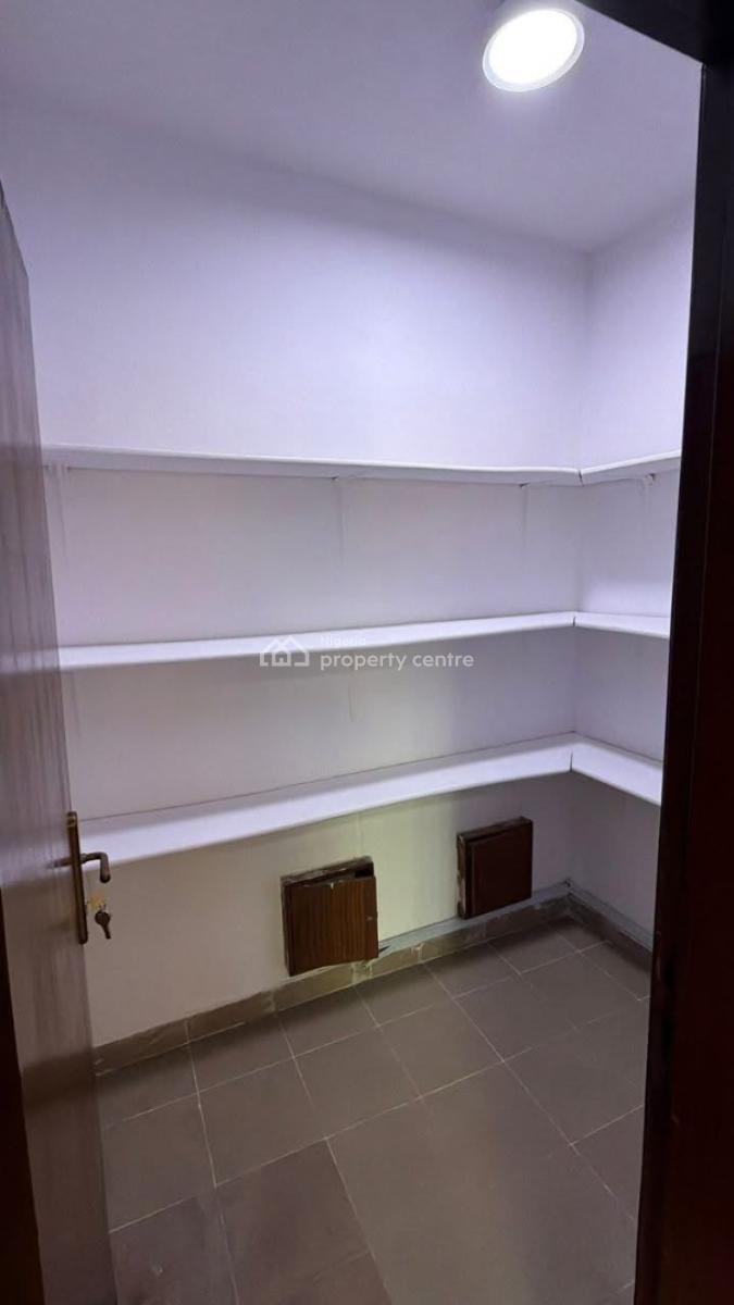 Spaciously Built 3 Bedroom Flat Apartment, Old Ikoyi, Ikoyi, Lagos, Flat / Apartment for Rent