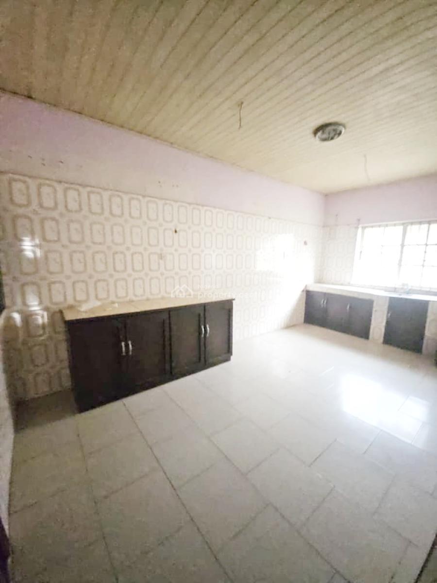 Luxury 3 Bedroom Flat, Gra Phase 1, Magodo, Lagos, Flat / Apartment for Rent