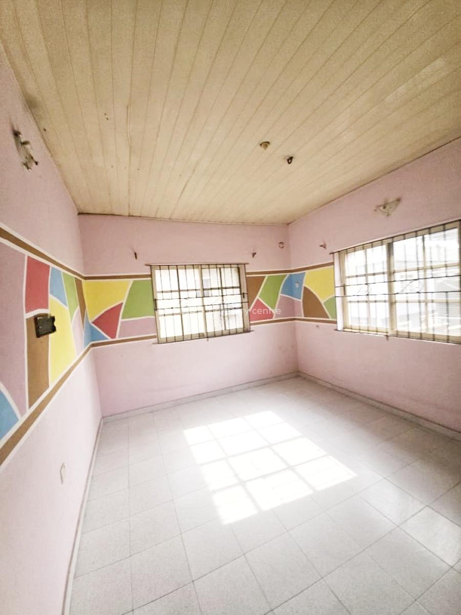 Luxury 3 Bedroom Flat, Gra Phase 1, Magodo, Lagos, Flat / Apartment for Rent