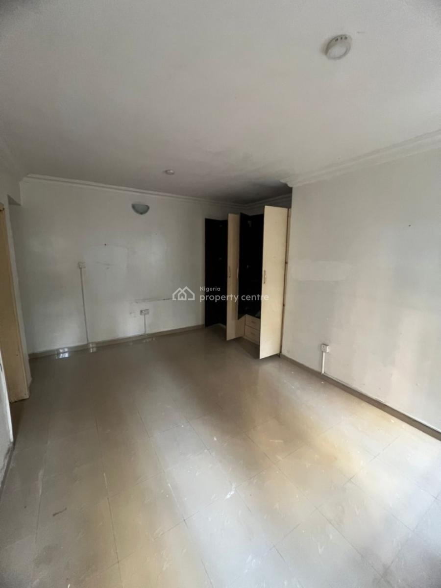Self Serviced Spacious and Well Ventilated 3 Bedroom Flat in a Serene Environment, Salem, Ikate, Lekki, Lagos, Flat / Apartment for Rent