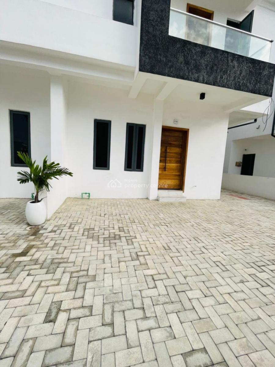 Spacious 4 Bedroom Semi Detached with a Bq, Vgc, Lekki, Lagos, Semi-detached Duplex for Rent