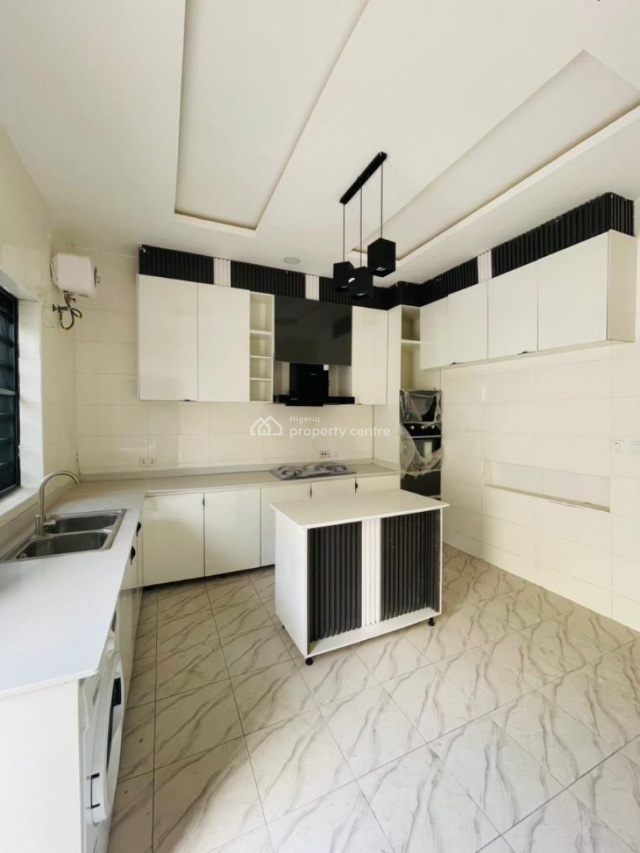 Spacious 4 Bedroom Semi Detached with a Bq, Vgc, Lekki, Lagos, Semi-detached Duplex for Rent