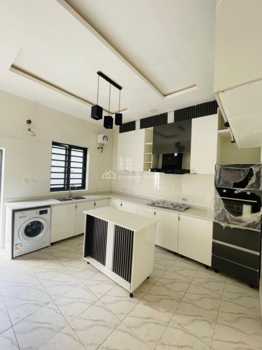 Spacious 4 Bedroom Semi Detached with a Bq, Vgc, Lekki, Lagos, Semi-detached Duplex for Rent