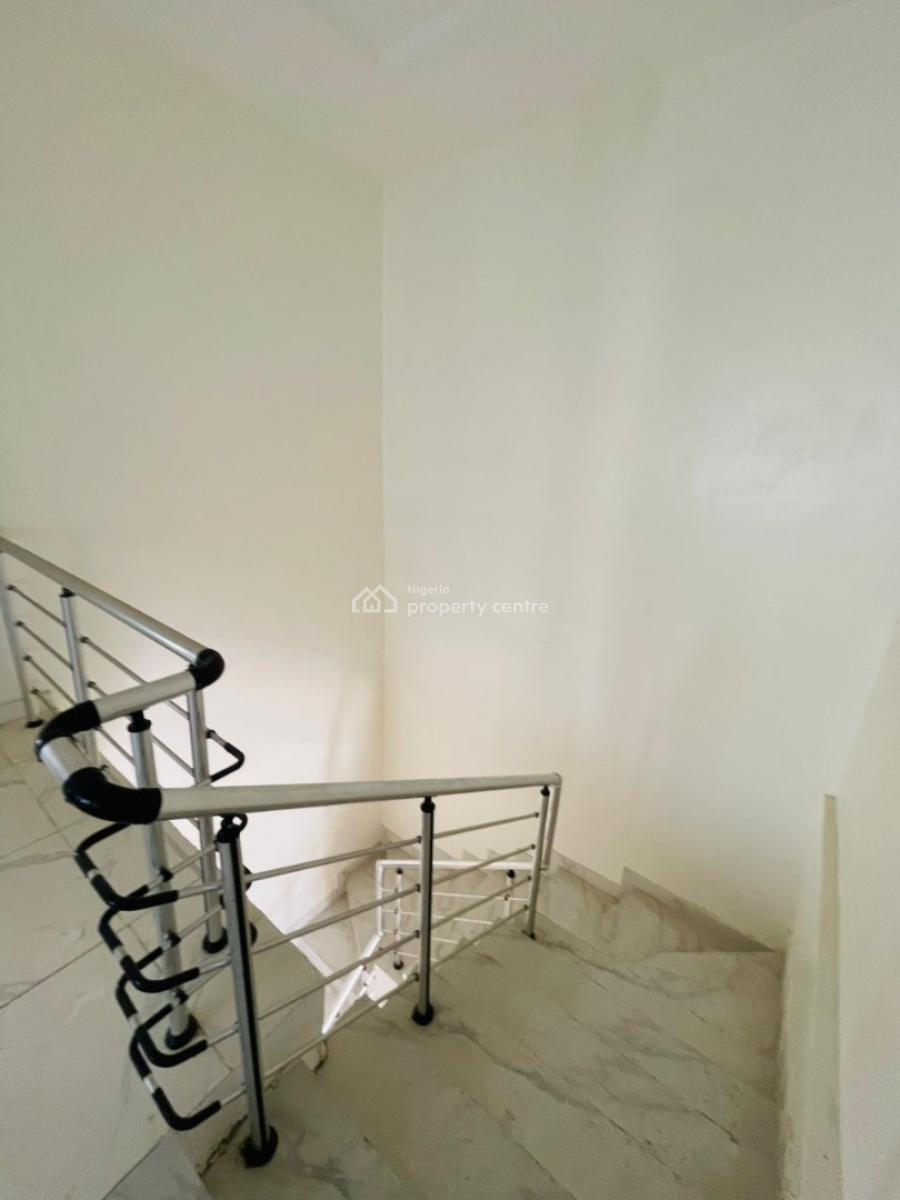 Spacious 4 Bedroom Semi Detached with a Bq, Vgc, Lekki, Lagos, Semi-detached Duplex for Rent
