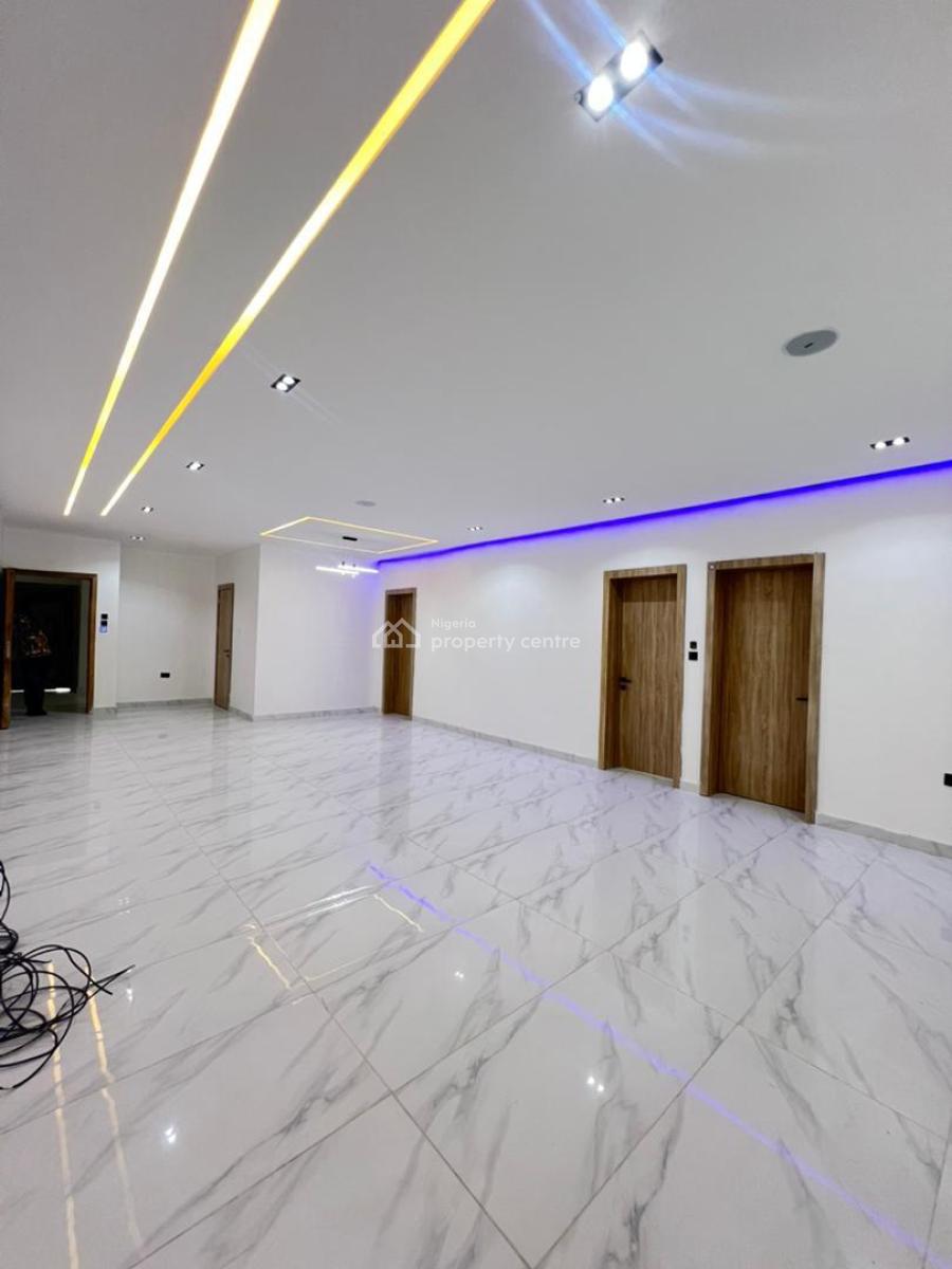 Brand New 2 Bedrooms Apartment with Bq, Lekki Phase 1, Lekki, Lagos, Flat / Apartment for Sale