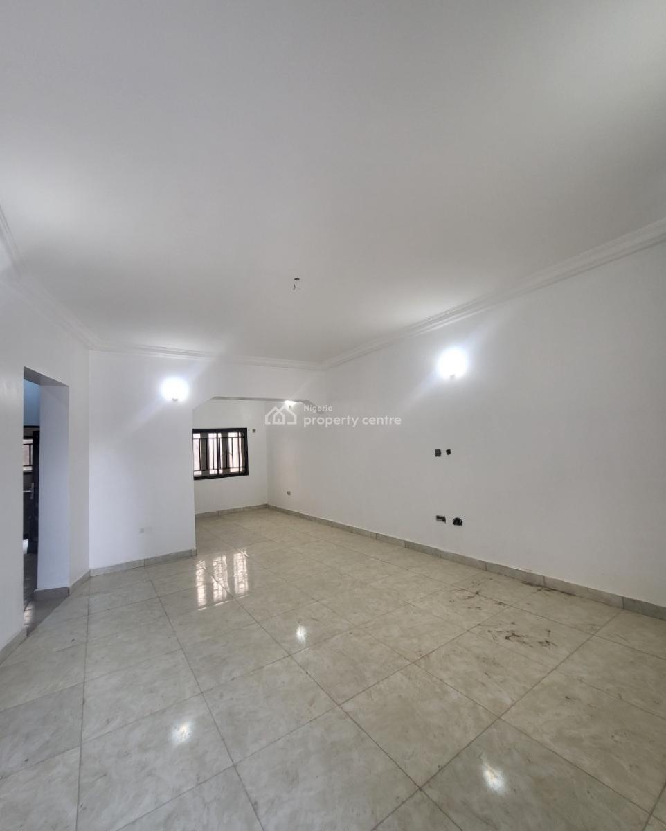Luxurious Massive 2 Bedroom Brand New, By Old Secteriate, Garki, Abuja, Flat / Apartment for Rent