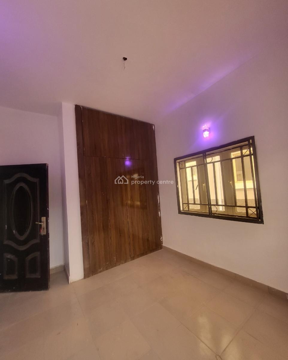 Luxurious Massive 2 Bedroom Brand New, By Old Secteriate, Garki, Abuja, Flat / Apartment for Rent